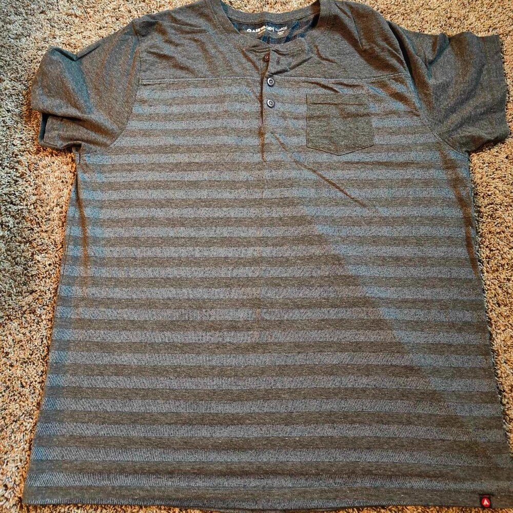 Airwalk button up short sleeve shirt